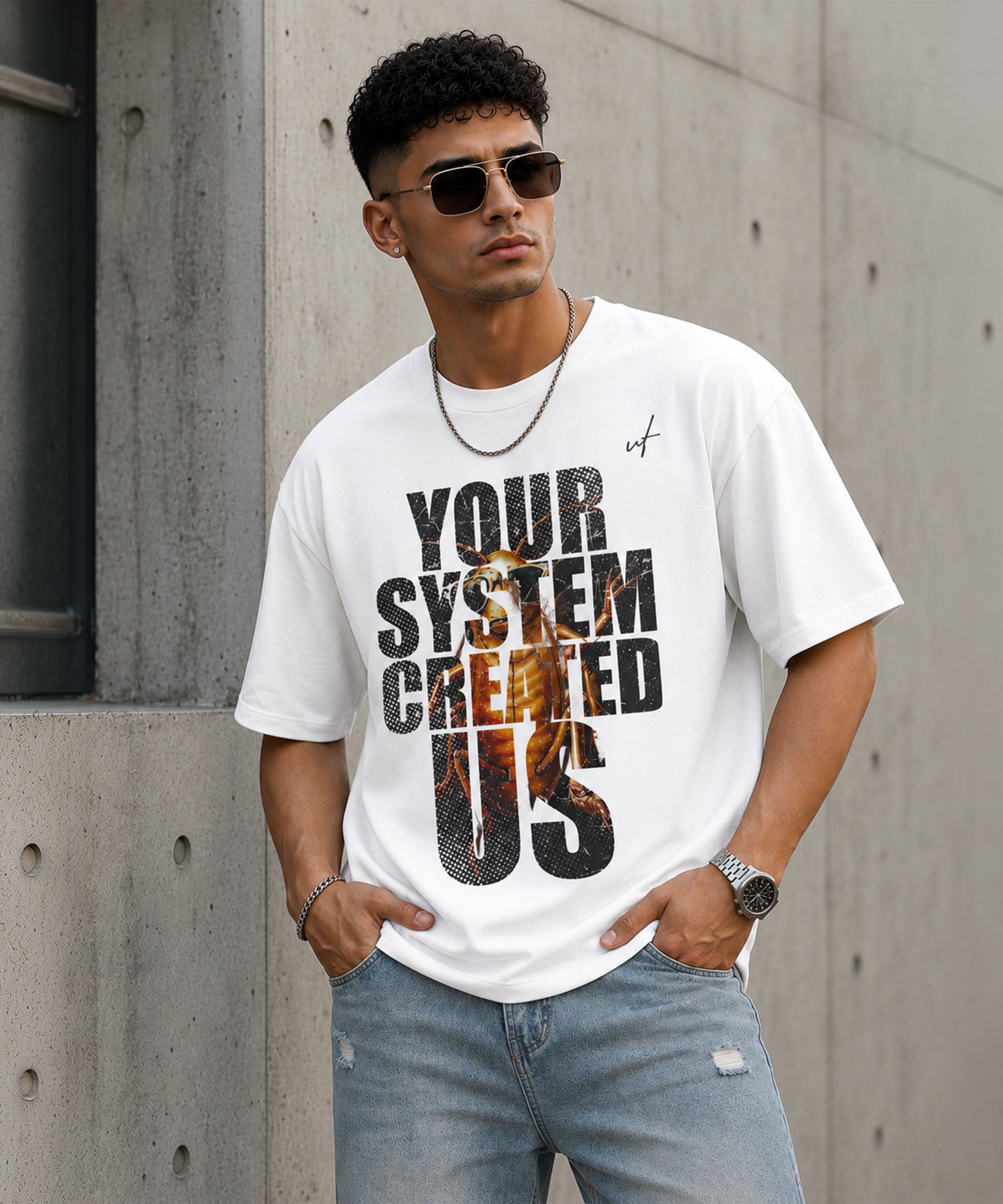 Cockroach Graphic Oversized Black T-Shirt for Men | Bold Streetwear Statement Tee