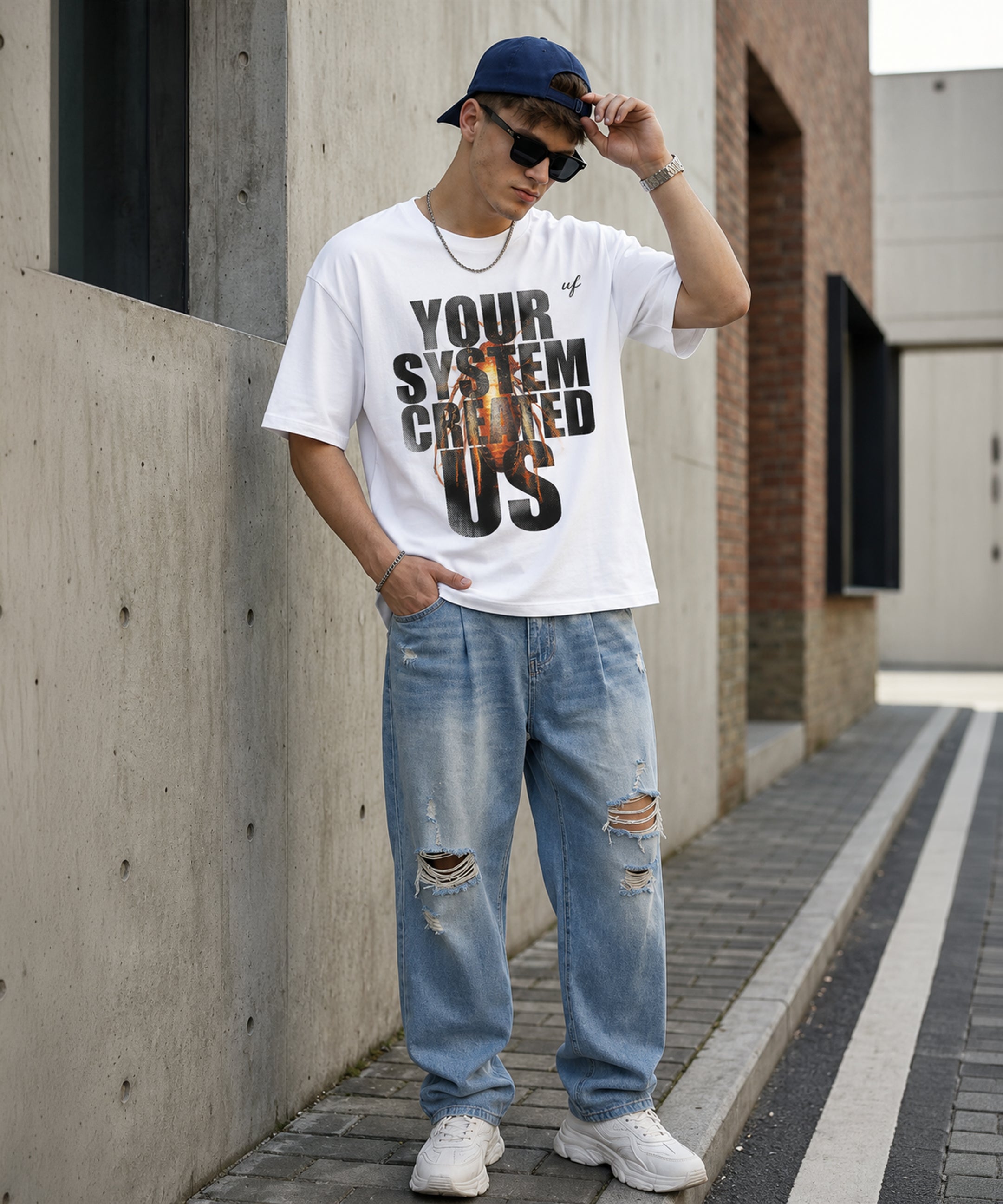 Cockroach Graphic Oversized Black T-Shirt for Men | Bold Streetwear Statement Tee