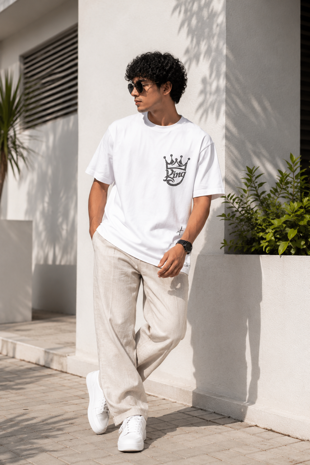 King Crown Minimal Oversized T-Shirt – Premium White Streetwear Tee