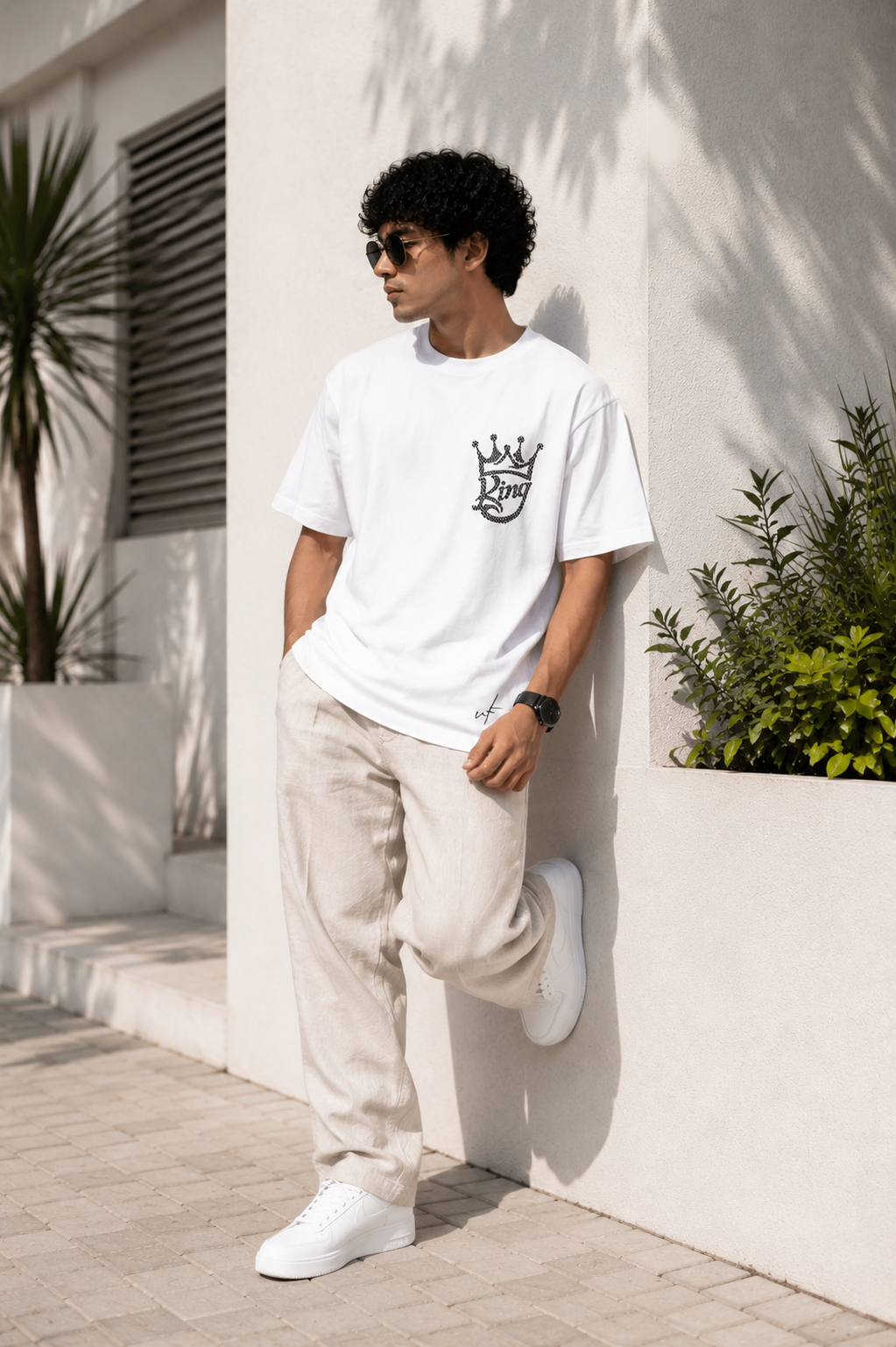 King Crown Minimal Oversized T-Shirt – Premium White Streetwear Tee