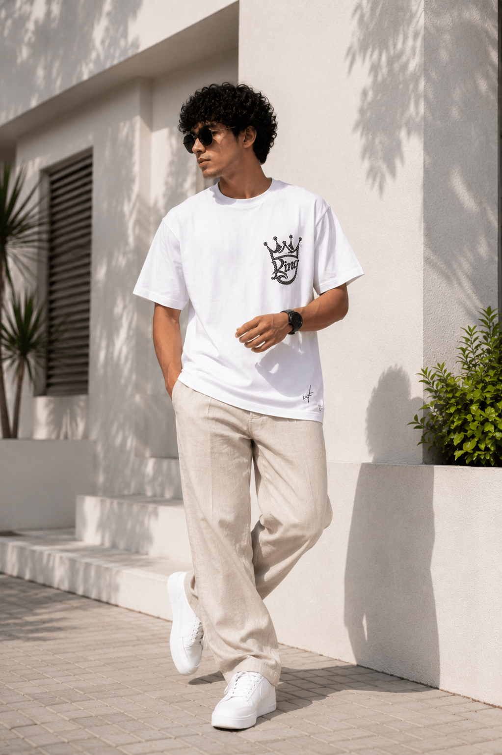 King Crown Minimal Oversized T-Shirt – Premium White Streetwear Tee