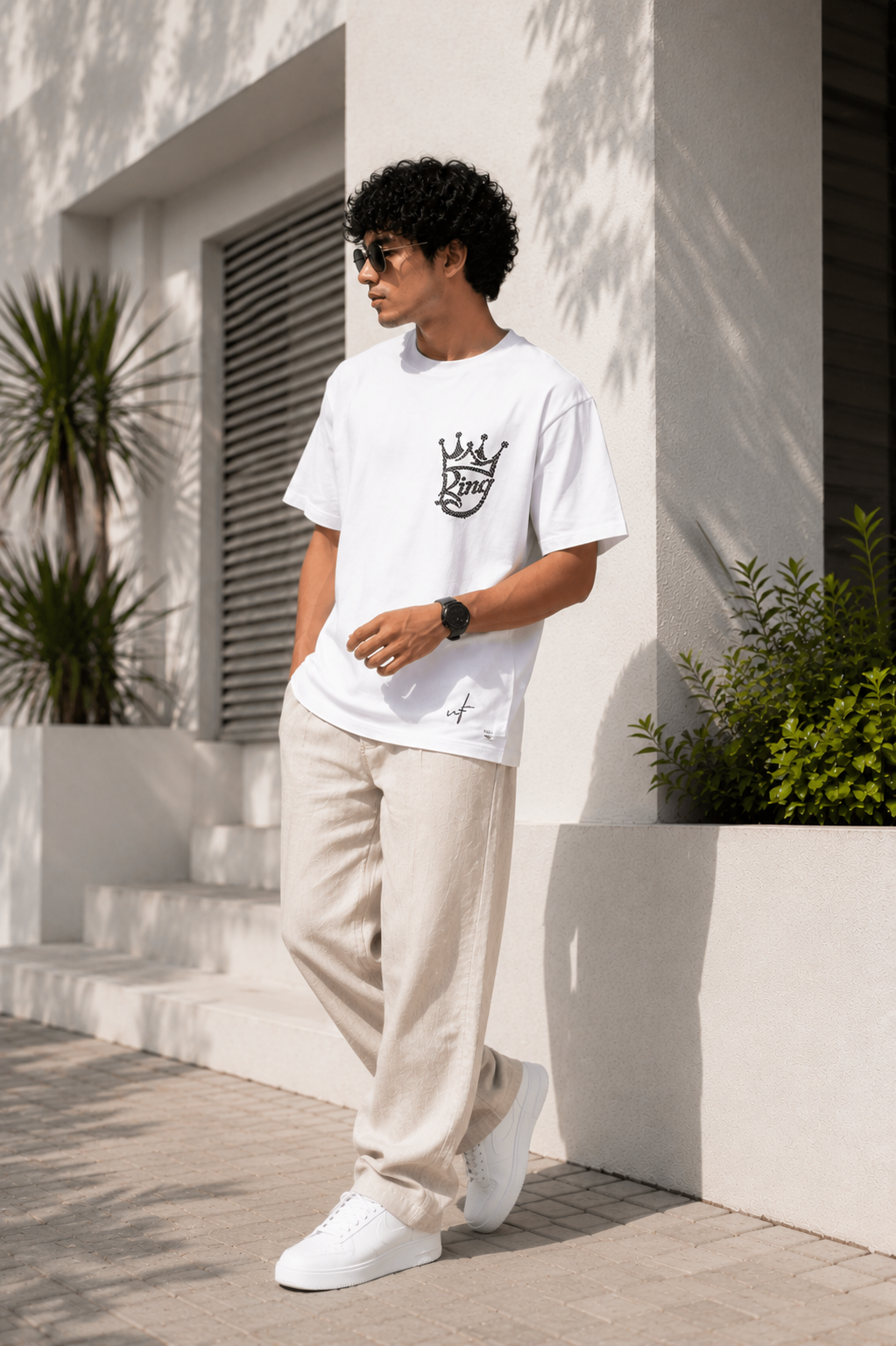 King Crown Minimal Oversized T-Shirt – Premium White Streetwear Tee