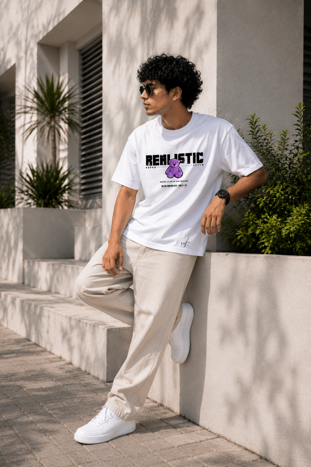 Realistic Teddy Graphic Oversized T-Shirt – White Urban Streetwear Tee