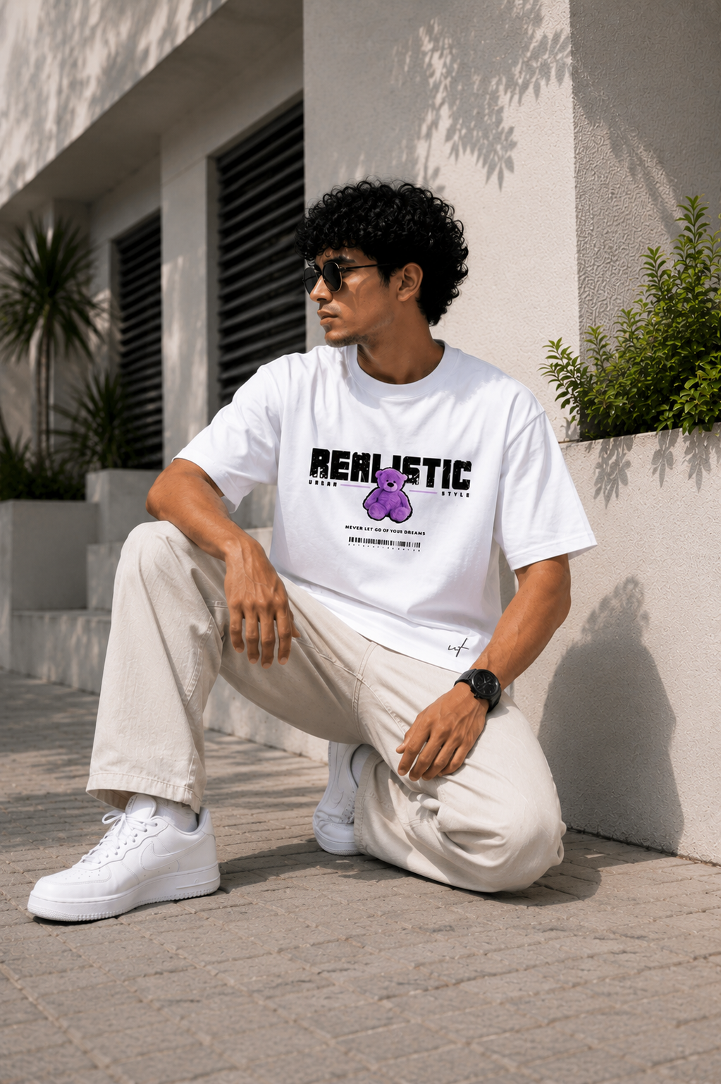 Realistic Teddy Graphic Oversized T-Shirt – White Urban Streetwear Tee