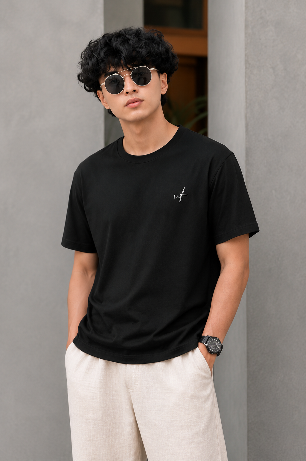 Black Oversized Santa Monica Beach Graphic T-Shirt for Men – Retro Summer Streetwear Tee