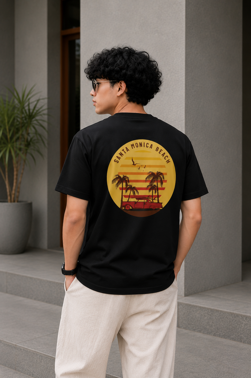 Black Oversized Santa Monica Beach Graphic T-Shirt for Men – Retro Summer Streetwear Tee