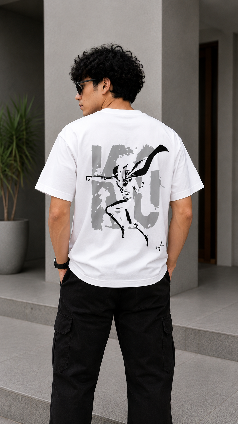 White Oversized Samurai Graphic T-Shirt for Men – Japanese Anime Streetwear Back Print Tee
