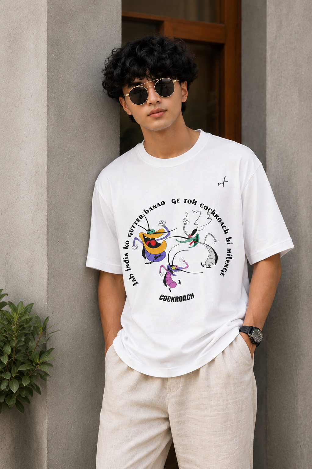 White Oversized Funny Cockroach Graphic T-Shirt for Men – Meme Streetwear Printed Tee