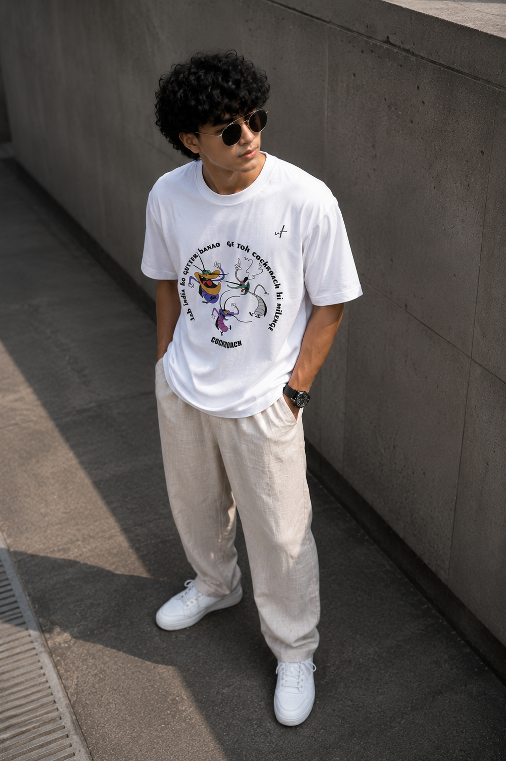 White Oversized Funny Cockroach Graphic T-Shirt for Men – Meme Streetwear Printed Tee