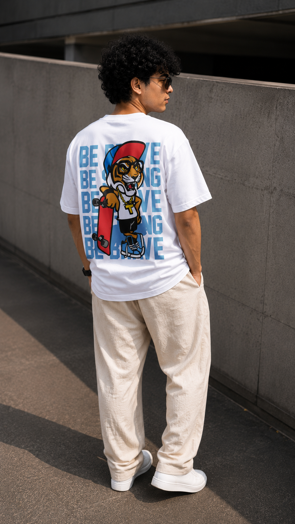 White Oversized Tiger Skateboard Graphic T-Shirt for Men – Urban Streetwear Back Print Tee