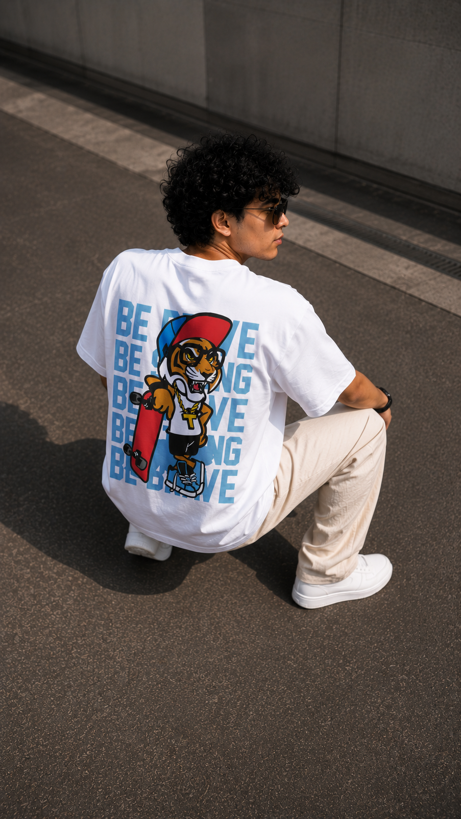 White Oversized Tiger Skateboard Graphic T-Shirt for Men – Urban Streetwear Back Print Tee