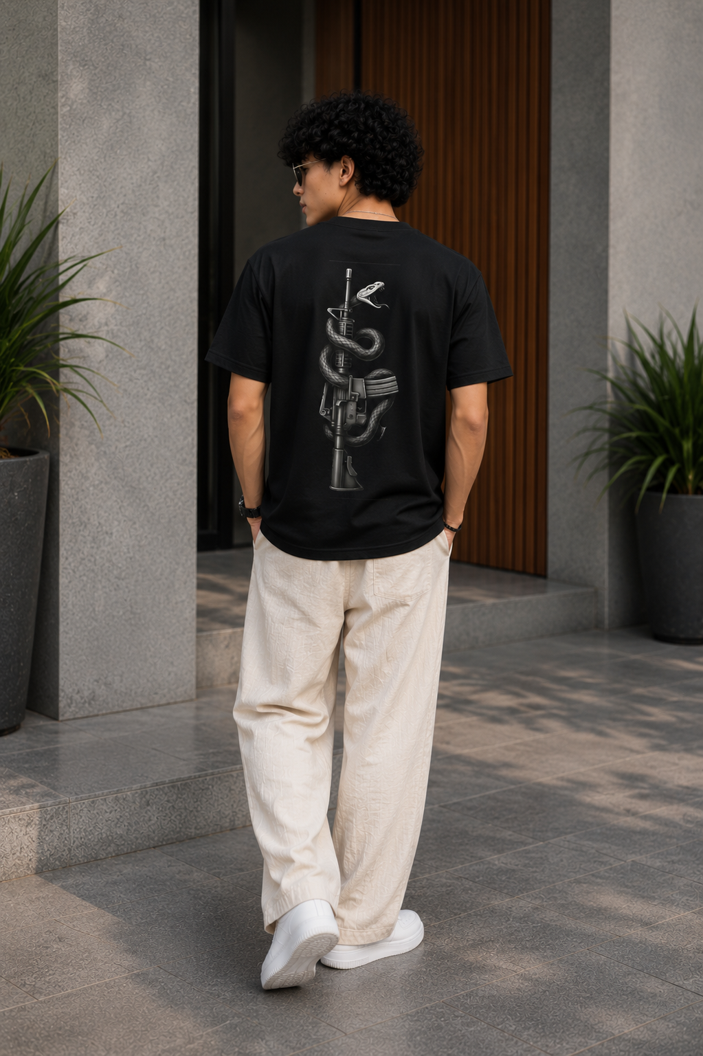 Black Oversized Snake Graphic T-Shirt for Men – Dark Aesthetic Streetwear Back Print Tee