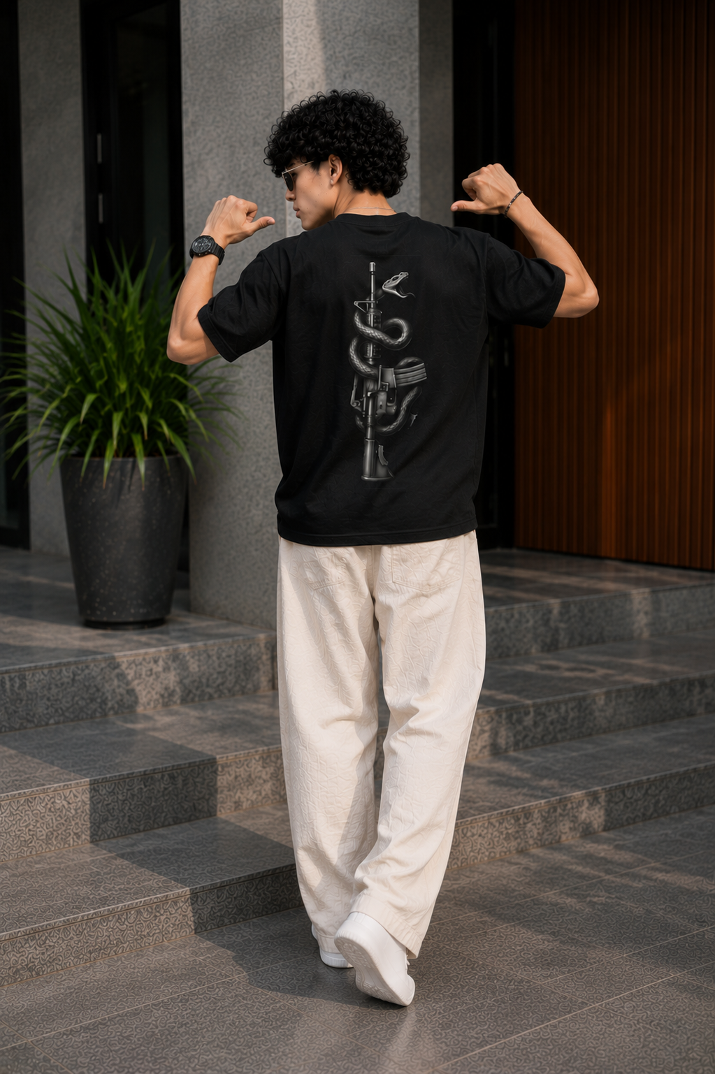 Black Oversized Snake Graphic T-Shirt for Men – Dark Aesthetic Streetwear Back Print Tee