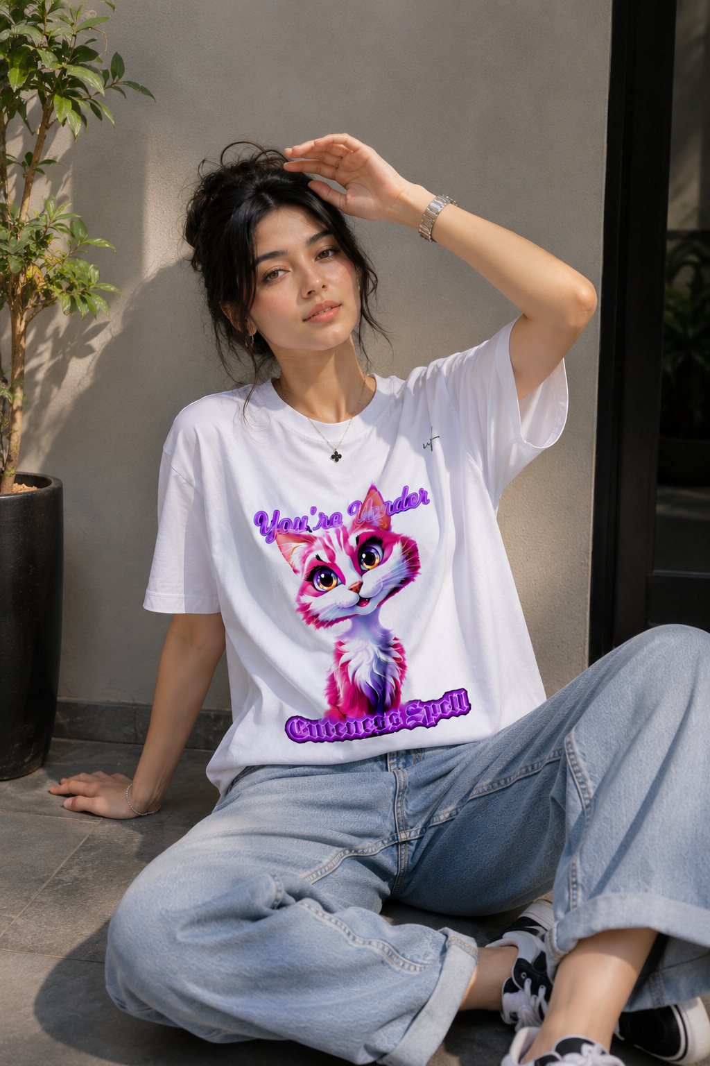 White Oversized Cute Cat Graphic T-Shirt for Women – Aesthetic Streetwear Tee